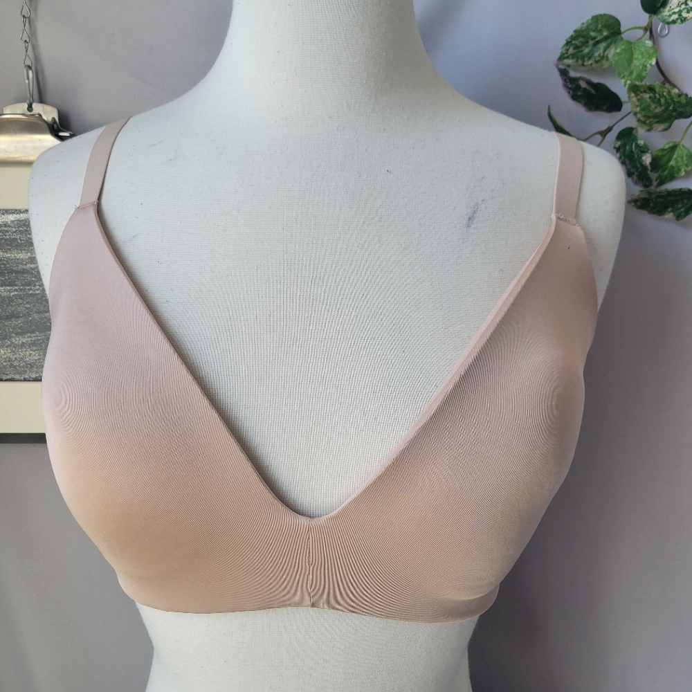 SKIMS Wireless Form T Shirt Bra Mica 34DDD